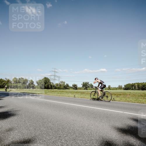 07.09.2025 - 19. Norderstedt Triathlon Michael Burmester http://msf.ph/oto/8856753 07.09.2025 15:25:12 Radfahren 1532 meine-sportfotos.de
