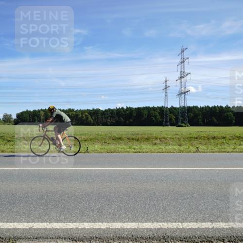 07.09.2025 - 19. Norderstedt Triathlon Michael Burmester http://msf.ph/oto/8856754 07.09.2025 12:51:44 Radfahren 329, 1389 meine-sportfotos.de