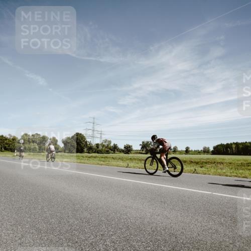 07.09.2025 - 19. Norderstedt Triathlon Michael Burmester http://msf.ph/oto/8856762 07.09.2025 12:20:04 Radfahren 767 meine-sportfotos.de