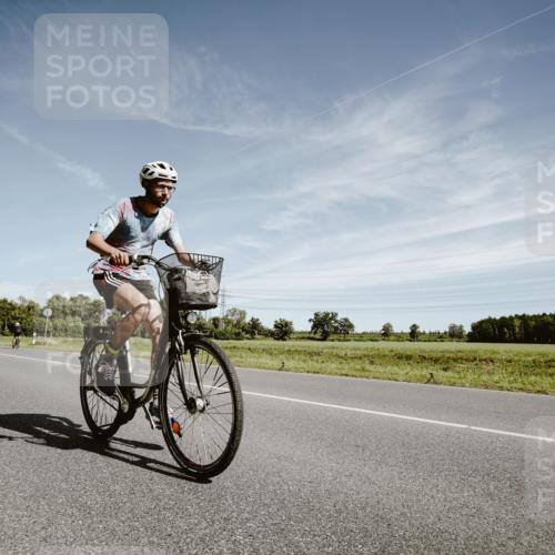 07.09.2025 - 19. Norderstedt Triathlon Michael Burmester http://msf.ph/oto/8856779 07.09.2025 12:20:10 Radfahren 1261 meine-sportfotos.de