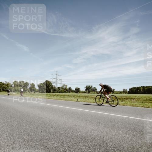 07.09.2025 - 19. Norderstedt Triathlon Michael Burmester http://msf.ph/oto/8856804 07.09.2025 12:20:21 Radfahren 243 meine-sportfotos.de