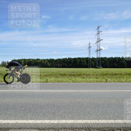 07.09.2025 - 19. Norderstedt Triathlon Michael Burmester http://msf.ph/oto/8856806 07.09.2025 12:52:05 Radfahren 766, 813 meine-sportfotos.de