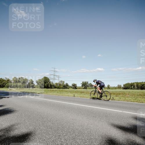 07.09.2025 - 19. Norderstedt Triathlon Michael Burmester http://msf.ph/oto/8856812 07.09.2025 15:25:46 Radfahren 461, 1407 meine-sportfotos.de