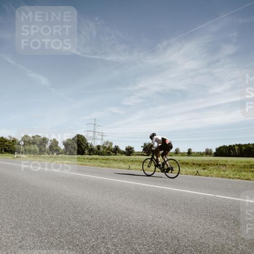 07.09.2025 - 19. Norderstedt Triathlon Michael Burmester http://msf.ph/oto/8856814 07.09.2025 12:20:32 Radfahren 156, 717 meine-sportfotos.de