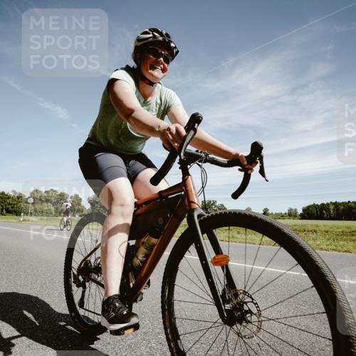 07.09.2025 - 19. Norderstedt Triathlon Michael Burmester http://msf.ph/oto/8856821 07.09.2025 12:20:33 Radfahren 156, 717 meine-sportfotos.de
