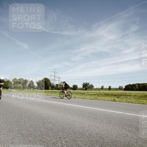07.09.2025 - 19. Norderstedt Triathlon Michael Burmester http://msf.ph/oto/8856835 07.09.2025 12:20:42 Radfahren 213, 788 meine-sportfotos.de