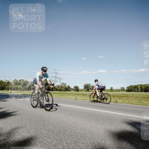 07.09.2025 - 19. Norderstedt Triathlon Michael Burmester http://msf.ph/oto/8856843 07.09.2025 15:25:58 Radfahren 405, 447, 910, 1432, 1514, 1531 meine-sportfotos.de