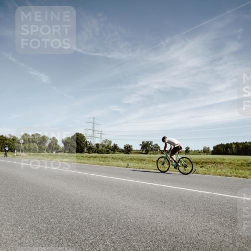 07.09.2025 - 19. Norderstedt Triathlon Michael Burmester http://msf.ph/oto/8856855 07.09.2025 12:20:54 Radfahren 169, 189, 273, 824, 1322 meine-sportfotos.de