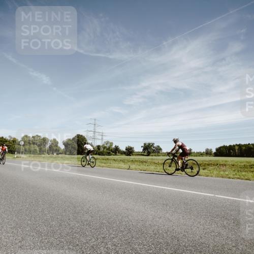07.09.2025 - 19. Norderstedt Triathlon Michael Burmester http://msf.ph/oto/8856859 07.09.2025 12:20:54 Radfahren 169, 189, 273, 824, 1322 meine-sportfotos.de