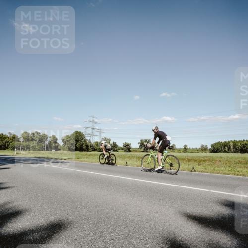 07.09.2025 - 19. Norderstedt Triathlon Michael Burmester http://msf.ph/oto/8856861 07.09.2025 15:26:11 Radfahren 1454, 1476 meine-sportfotos.de