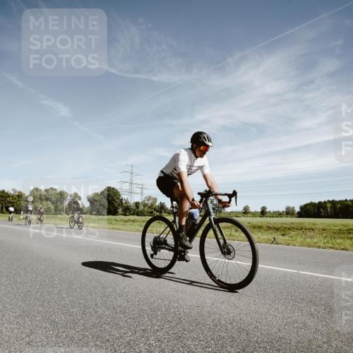 07.09.2025 - 19. Norderstedt Triathlon Michael Burmester http://msf.ph/oto/8856873 07.09.2025 12:20:57 Radfahren 169, 189, 273, 739, 1243 meine-sportfotos.de