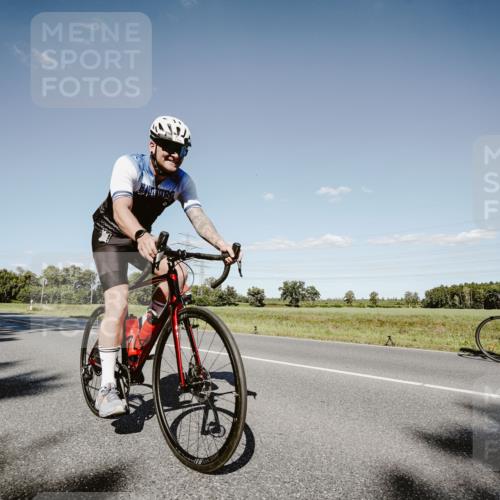 07.09.2025 - 19. Norderstedt Triathlon Michael Burmester http://msf.ph/oto/8856888 07.09.2025 15:26:24 Radfahren 1400, 1405, 1442 meine-sportfotos.de