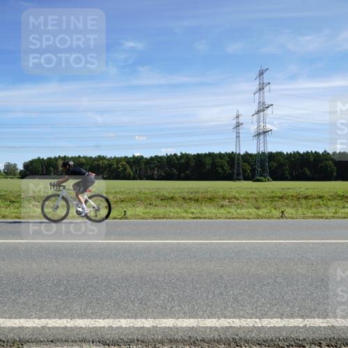07.09.2025 - 19. Norderstedt Triathlon Michael Burmester http://msf.ph/oto/8856891 07.09.2025 12:52:41 Radfahren 352 meine-sportfotos.de
