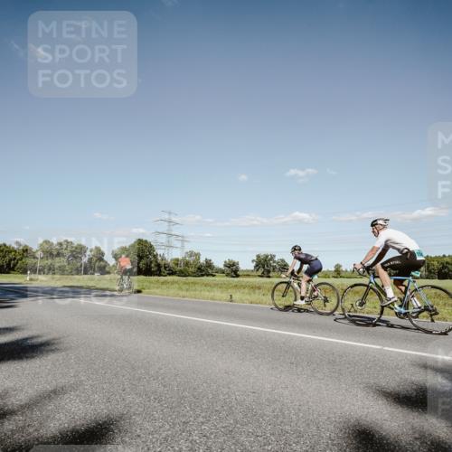 07.09.2025 - 19. Norderstedt Triathlon Michael Burmester http://msf.ph/oto/8856892 07.09.2025 15:26:24 Radfahren 1400, 1405, 1442 meine-sportfotos.de