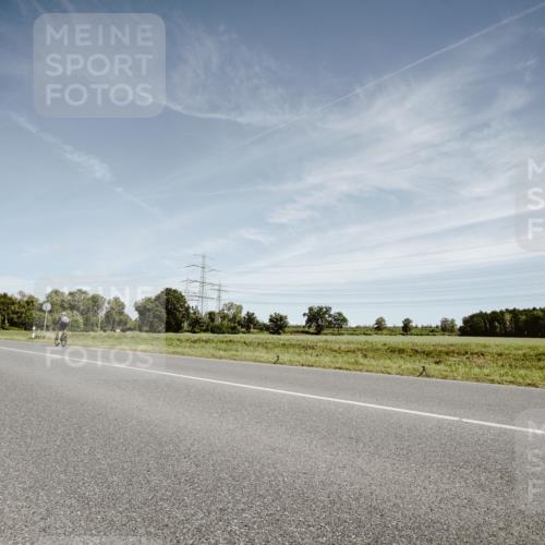 07.09.2025 - 19. Norderstedt Triathlon Michael Burmester http://msf.ph/oto/8856893 07.09.2025 12:21:05 Radfahren  meine-sportfotos.de