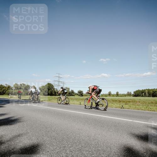 07.09.2025 - 19. Norderstedt Triathlon Michael Burmester http://msf.ph/oto/8856895 07.09.2025 15:26:25 Radfahren 1400, 1405, 1442 meine-sportfotos.de