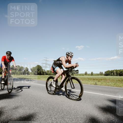 07.09.2025 - 19. Norderstedt Triathlon Michael Burmester http://msf.ph/oto/8856930 07.09.2025 15:26:46 Radfahren 450, 1481, 1497 meine-sportfotos.de