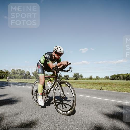 07.09.2025 - 19. Norderstedt Triathlon Michael Burmester http://msf.ph/oto/8856936 07.09.2025 15:26:49 Radfahren 476, 1481, 1497 meine-sportfotos.de
