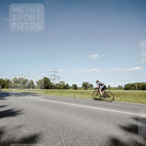 07.09.2025 - 19. Norderstedt Triathlon Michael Burmester http://msf.ph/oto/8856940 07.09.2025 15:26:50 Radfahren 476, 1481 meine-sportfotos.de