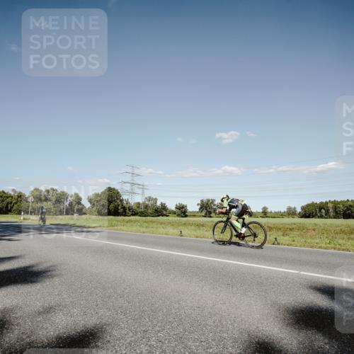 07.09.2025 - 19. Norderstedt Triathlon Michael Burmester http://msf.ph/oto/8856947 07.09.2025 15:26:52 Radfahren 380, 446, 476, 1481 meine-sportfotos.de