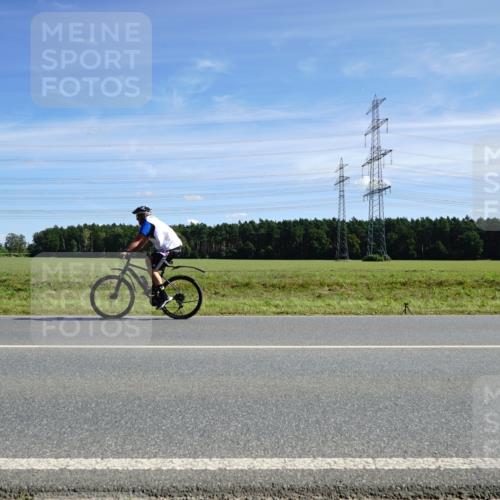 07.09.2025 - 19. Norderstedt Triathlon Michael Burmester http://msf.ph/oto/8856948 07.09.2025 12:53:19 Radfahren 319 meine-sportfotos.de