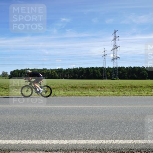 07.09.2025 - 19. Norderstedt Triathlon Michael Burmester http://msf.ph/oto/8856957 07.09.2025 12:53:24 Radfahren 319, 1256 meine-sportfotos.de