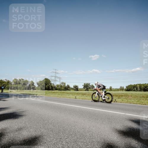 07.09.2025 - 19. Norderstedt Triathlon Michael Burmester http://msf.ph/oto/8856964 07.09.2025 15:26:59 Radfahren  meine-sportfotos.de