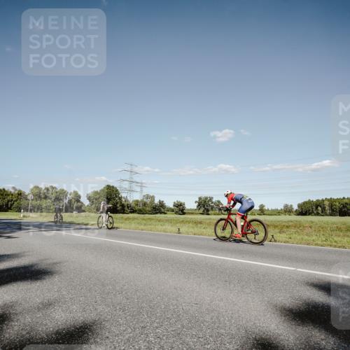 07.09.2025 - 19. Norderstedt Triathlon Michael Burmester http://msf.ph/oto/8856971 07.09.2025 15:27:01 Radfahren  meine-sportfotos.de