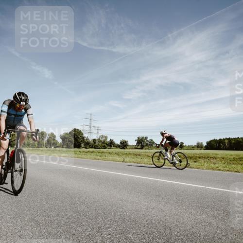 07.09.2025 - 19. Norderstedt Triathlon Michael Burmester http://msf.ph/oto/8856984 07.09.2025 12:21:44 Radfahren 730 meine-sportfotos.de
