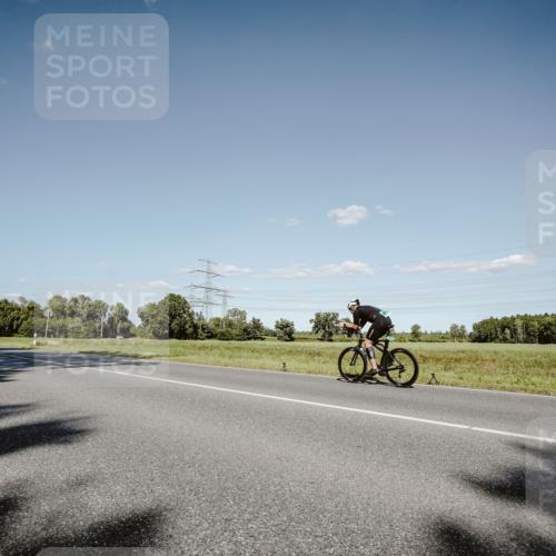 07.09.2025 - 19. Norderstedt Triathlon Michael Burmester http://msf.ph/oto/8856985 07.09.2025 15:27:12 Radfahren  meine-sportfotos.de