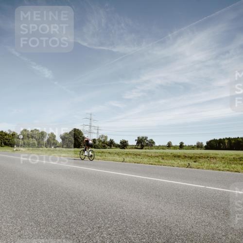 07.09.2025 - 19. Norderstedt Triathlon Michael Burmester http://msf.ph/oto/8856987 07.09.2025 12:21:45 Radfahren 730, 1212 meine-sportfotos.de
