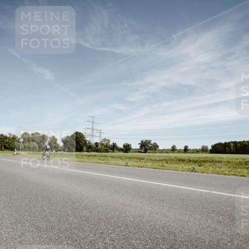 07.09.2025 - 19. Norderstedt Triathlon Michael Burmester http://msf.ph/oto/8856991 07.09.2025 12:21:46 Radfahren 701, 730, 1212 meine-sportfotos.de