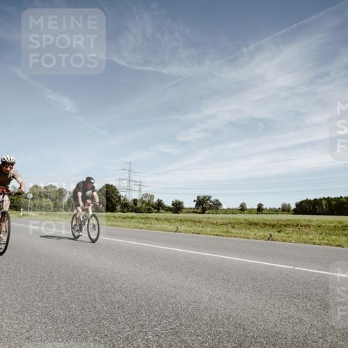 07.09.2025 - 19. Norderstedt Triathlon Michael Burmester http://msf.ph/oto/8856995 07.09.2025 12:21:48 Radfahren 701, 1212 meine-sportfotos.de