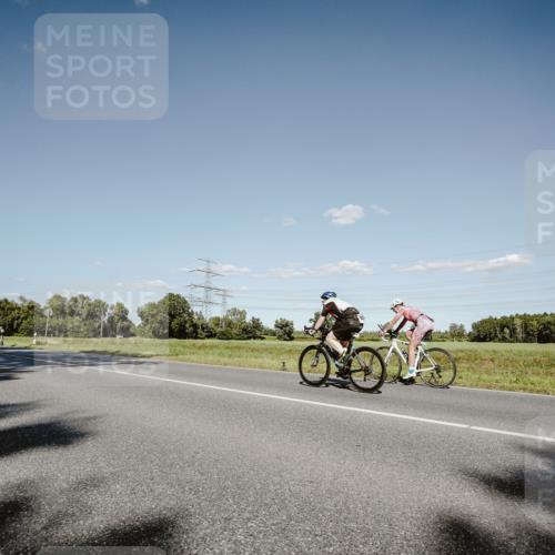 07.09.2025 - 19. Norderstedt Triathlon Michael Burmester http://msf.ph/oto/8856996 07.09.2025 15:27:18 Radfahren 1415 meine-sportfotos.de