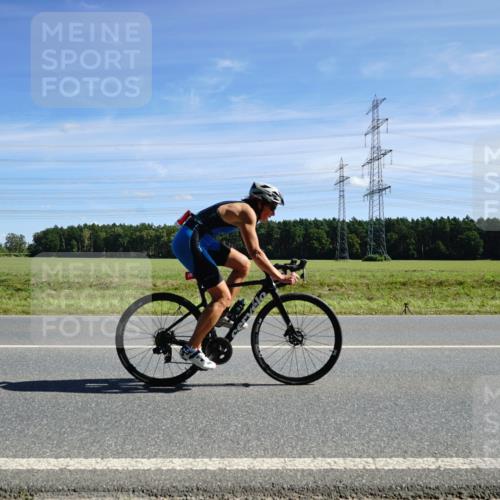 07.09.2025 - 19. Norderstedt Triathlon Michael Burmester http://msf.ph/oto/8856999 07.09.2025 12:53:59 Radfahren 214, 264, 270, 847 meine-sportfotos.de