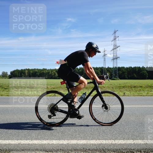 07.09.2025 - 19. Norderstedt Triathlon Michael Burmester http://msf.ph/oto/8857013 07.09.2025 12:54:02 Radfahren 214, 264, 270, 349, 350 meine-sportfotos.de
