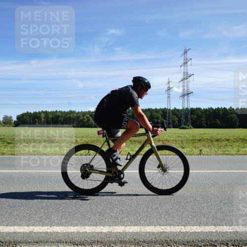 07.09.2025 - 19. Norderstedt Triathlon Michael Burmester http://msf.ph/oto/8857018 07.09.2025 12:54:02 Radfahren 214, 264, 270, 349, 350 meine-sportfotos.de