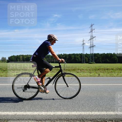 07.09.2025 - 19. Norderstedt Triathlon Michael Burmester http://msf.ph/oto/8857023 07.09.2025 12:54:05 Radfahren 214, 321, 334, 349, 350 meine-sportfotos.de