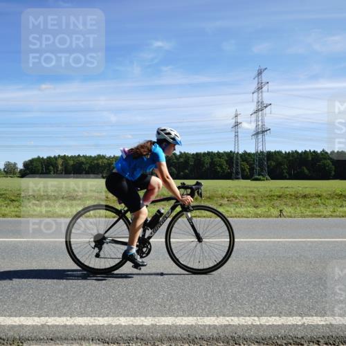 07.09.2025 - 19. Norderstedt Triathlon Michael Burmester http://msf.ph/oto/8857028 07.09.2025 12:54:06 Radfahren 321, 334, 349, 350 meine-sportfotos.de