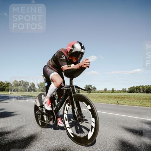 07.09.2025 - 19. Norderstedt Triathlon Michael Burmester http://msf.ph/oto/8857030 07.09.2025 15:27:35 Radfahren 909, 1403 meine-sportfotos.de