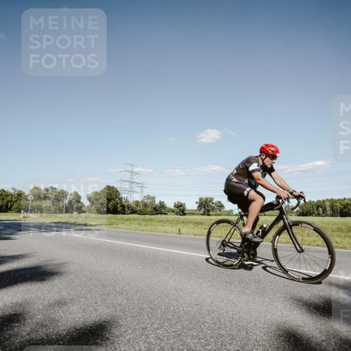07.09.2025 - 19. Norderstedt Triathlon Michael Burmester http://msf.ph/oto/8857055 07.09.2025 15:27:51 Radfahren 409, 882, 885, 924, 1422, 1547 meine-sportfotos.de