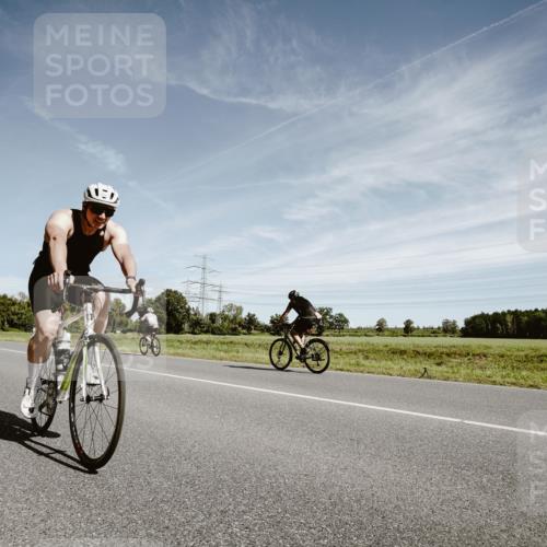 07.09.2025 - 19. Norderstedt Triathlon Michael Burmester http://msf.ph/oto/8857063 07.09.2025 12:22:22 Radfahren 236, 308, 757, 783, 1359 meine-sportfotos.de