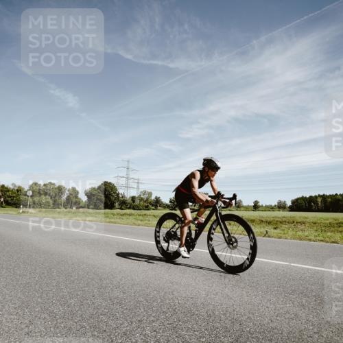 07.09.2025 - 19. Norderstedt Triathlon Michael Burmester http://msf.ph/oto/8857070 07.09.2025 12:22:26 Radfahren 725, 757, 792, 1338 meine-sportfotos.de