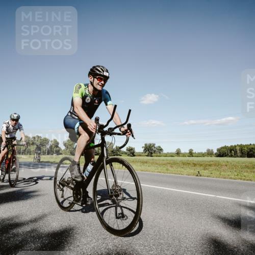07.09.2025 - 19. Norderstedt Triathlon Michael Burmester http://msf.ph/oto/8857079 07.09.2025 15:28:04 Radfahren 376, 397, 418, 923, 1455, 1464 meine-sportfotos.de
