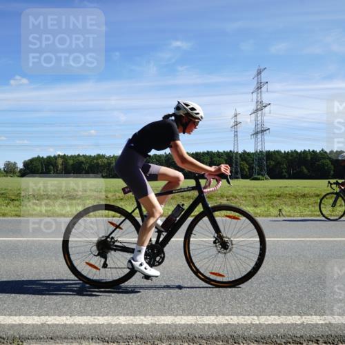07.09.2025 - 19. Norderstedt Triathlon Michael Burmester http://msf.ph/oto/8857080 07.09.2025 12:55:02 Radfahren 341 meine-sportfotos.de