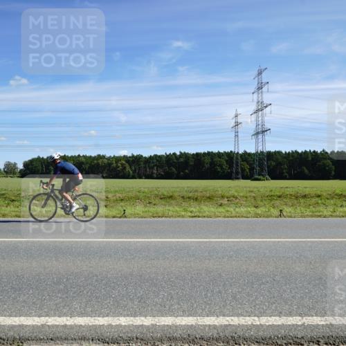 07.09.2025 - 19. Norderstedt Triathlon Michael Burmester http://msf.ph/oto/8857085 07.09.2025 12:55:02 Radfahren 341 meine-sportfotos.de