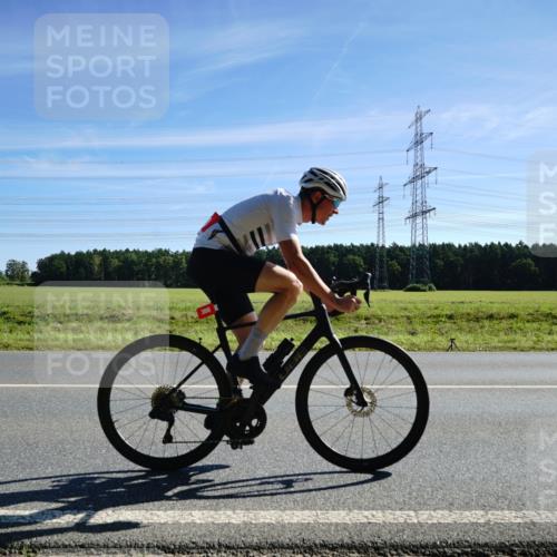 07.09.2025 - 19. Norderstedt Triathlon Michael Burmester http://msf.ph/oto/8857087 07.09.2025 11:15:26 Radfahren 300 meine-sportfotos.de