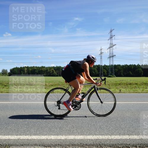 07.09.2025 - 19. Norderstedt Triathlon Michael Burmester http://msf.ph/oto/8857090 07.09.2025 12:55:06 Radfahren 735, 752 meine-sportfotos.de