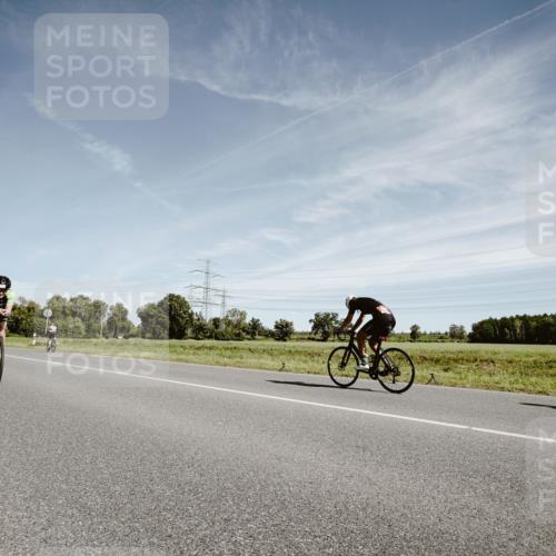 07.09.2025 - 19. Norderstedt Triathlon Michael Burmester http://msf.ph/oto/8857095 07.09.2025 12:22:43 Radfahren 1396 meine-sportfotos.de