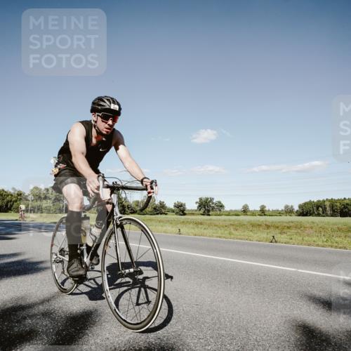 07.09.2025 - 19. Norderstedt Triathlon Michael Burmester http://msf.ph/oto/8857103 07.09.2025 15:28:09 Radfahren 418, 929, 952, 1455, 1464 meine-sportfotos.de